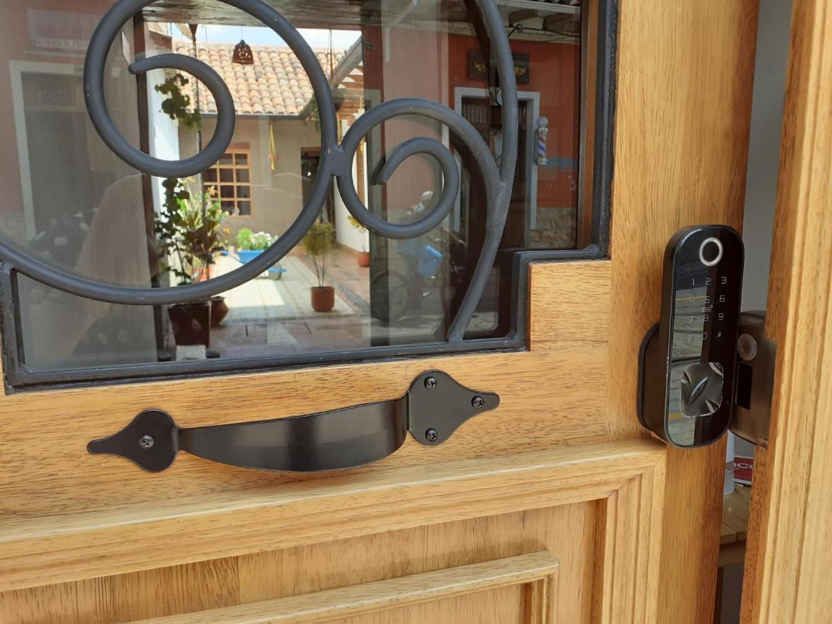 Hostal Suite Le Fabrique Cuenca Luaran gambar